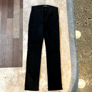 Dark black, mild stretch, black stitching, size 25 Hudson jeans.